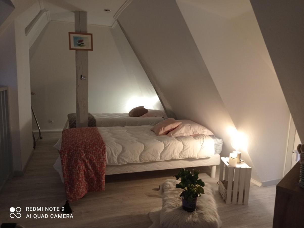 Gite Du Roy Marais-Vernier Bagian luar foto